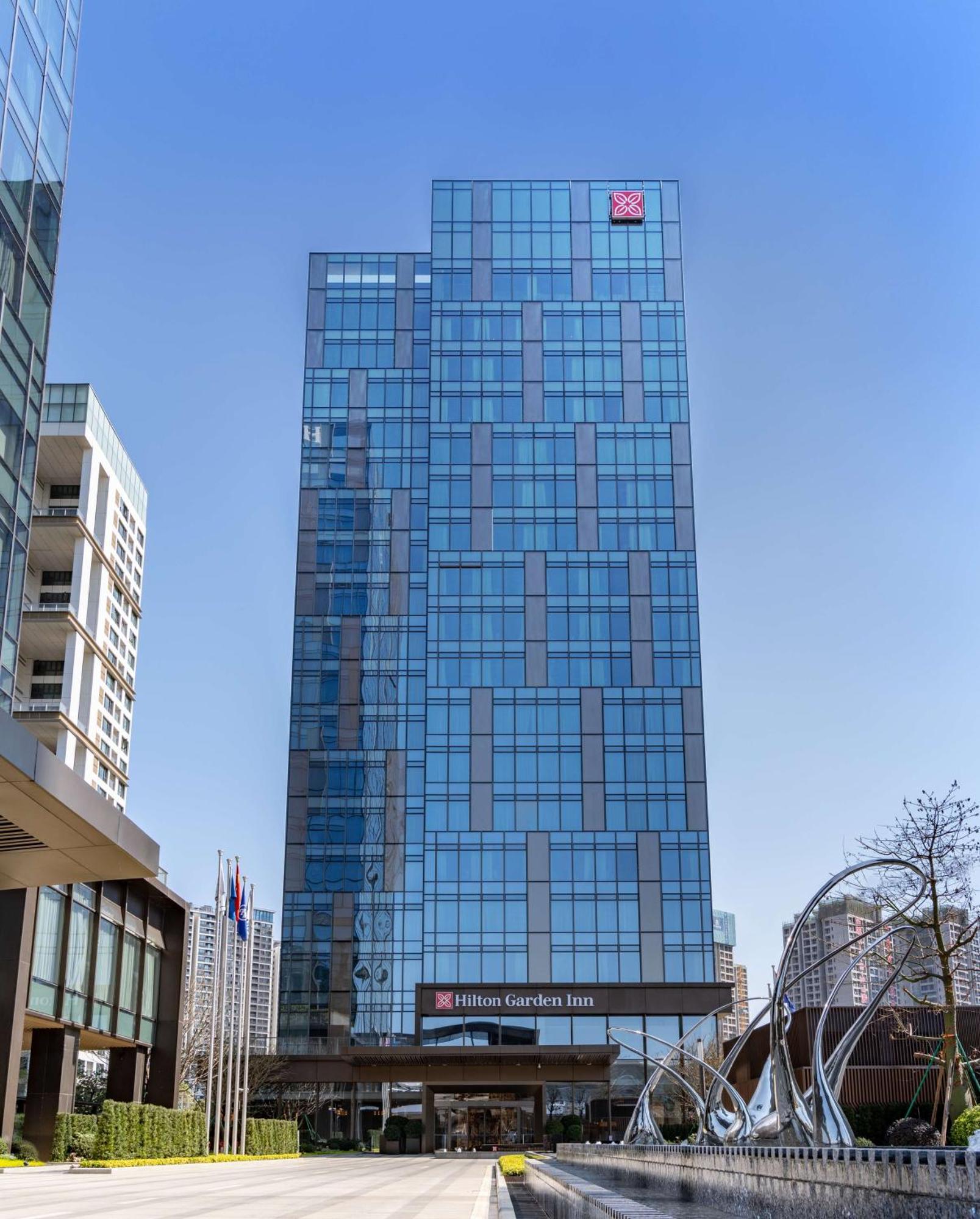 Hilton Garden Inn Shenzhen World Exhibition & Convention Center Exterior photo